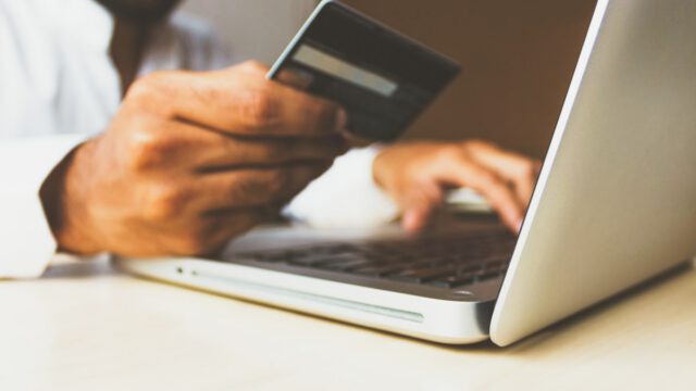クレジットカードを2枚に絞った40代の財布の整理