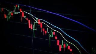 複利のグラフを20年分眺める投資10年の40代